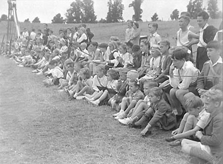 1949 School Sports 01