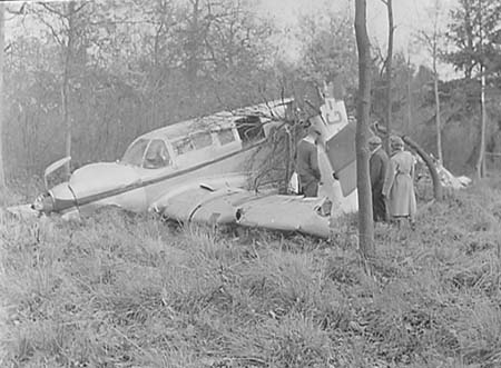 1951 Plane Crash 04