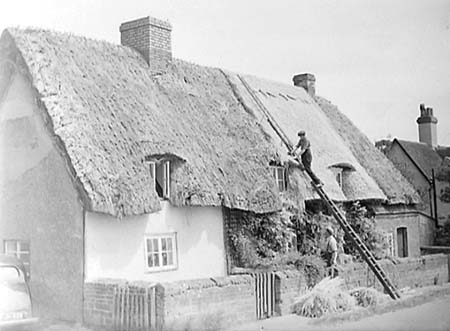 1954 Thatched Cottages 04