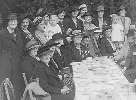 1943 WI Party 02