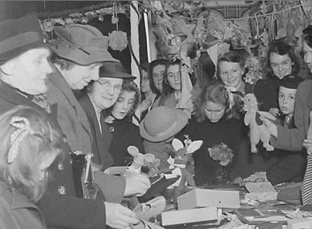 1944 Bazaar 03