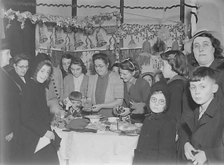 1944 Bazaar 05