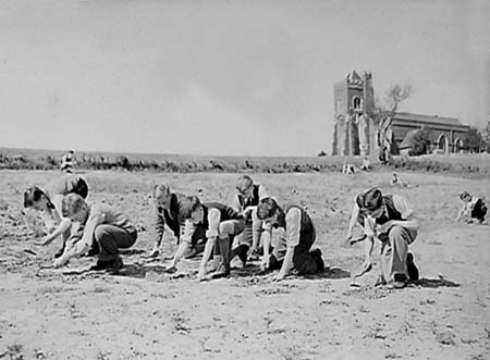 1944 Schoolboys 01