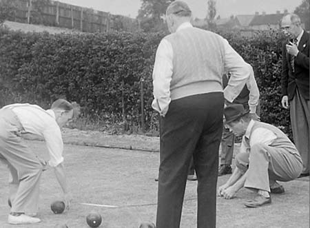 1945 Bowls 04