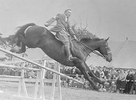 1945 Show Two 12