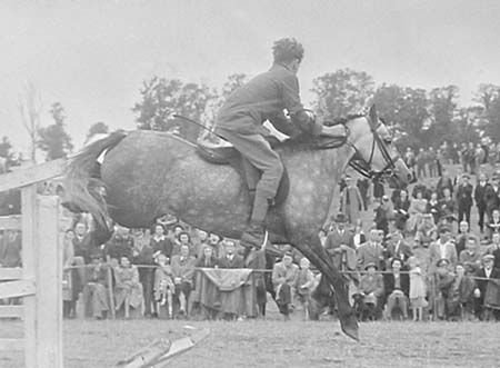 1945 Show Two 14