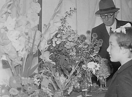 1945 Show Two 19