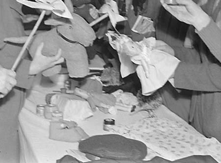 1945 Xmas Sale 04