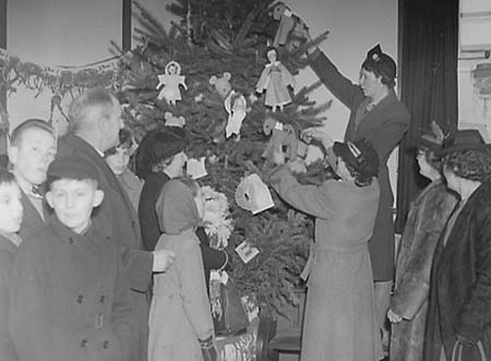 1946 Xmas Bazaar 02