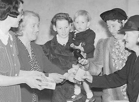 1944 Fundraising 06