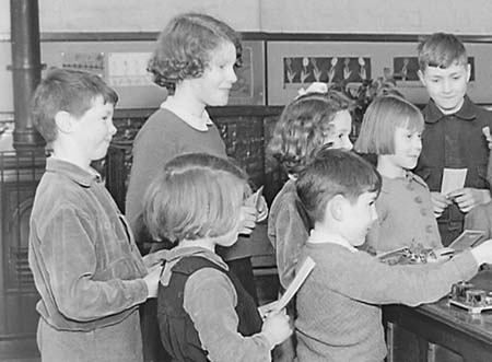 1944 School 03