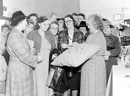 1945 Bazaar 01
