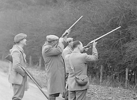 1957 Shooting 03