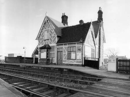 1977 Railway Station 01