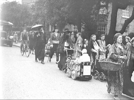 Parade and Fete 1945.2634
