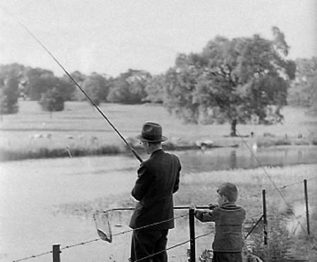 1940 Fishing 02