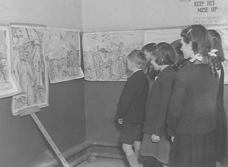 1943 Young Artist 05