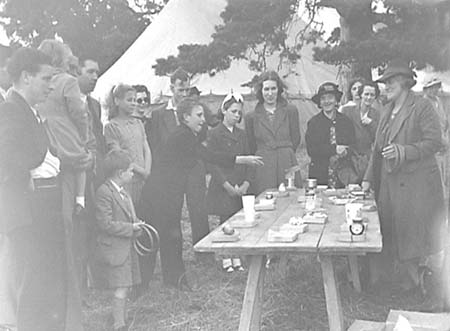 1946 Garden Fete 05