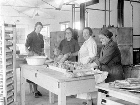  Cooking 1942.2030