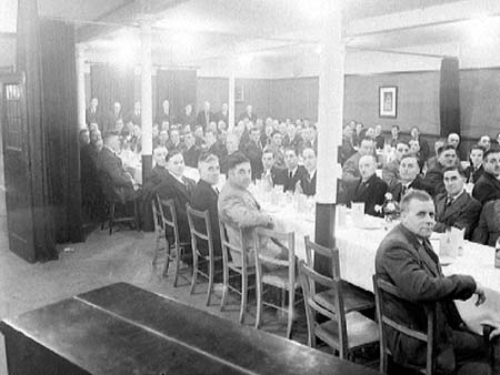 Dinner 1946.2749