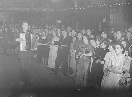 1941 Dance 07