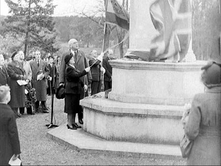 Cenotaph Service 1947.3111