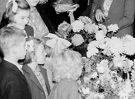 1945 Flower Show 02