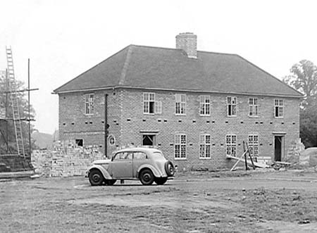 1949 New Estate 04