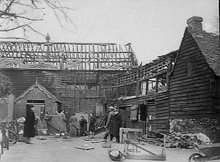 1940 Cinema Fire 01