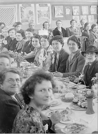 1948 WI Party 03