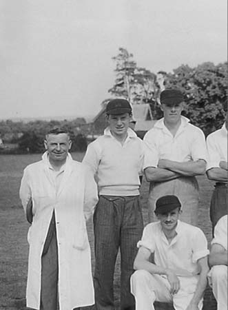 1950 Cricket Team 03