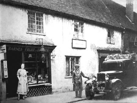 Greengrocer 1930s.1537