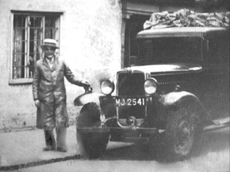 Greengrocer 1930s.1545