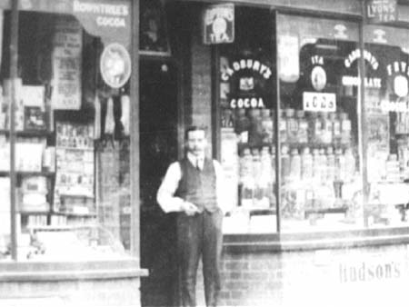 Grocers 1920s.1454