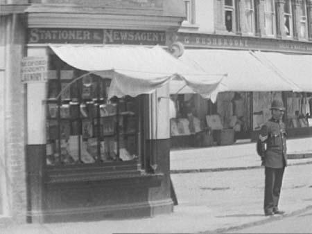 Newsagent e1900s.06