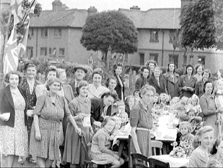 Street Party 1945.2643