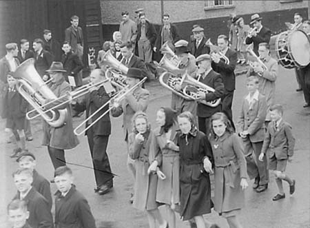 Parade 1946 12