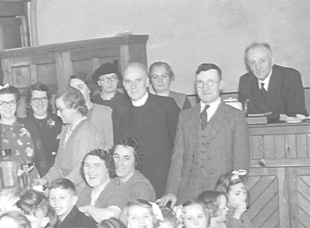 1943 Church Party 04