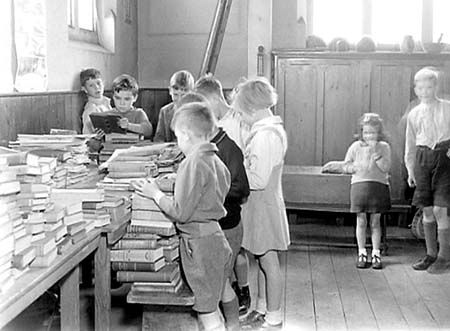 1944 Book Drive 07