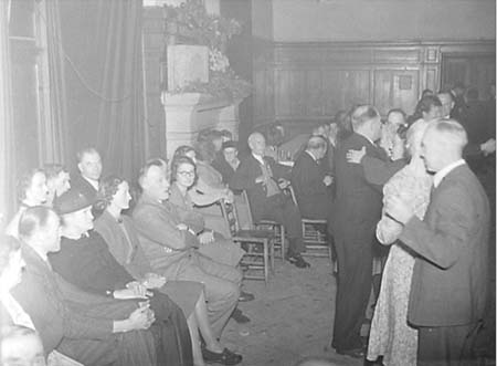 1949 Estate Party 03