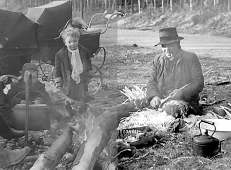 1949 Gypsy Family 03