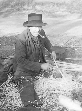 1949 Gypsy Family 06