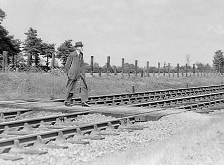1948 Railway Crossing 08