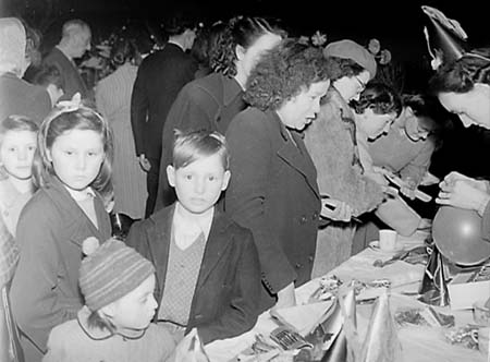 1948 Xmas Fayre 02