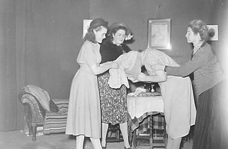 1949 WI Drama 01