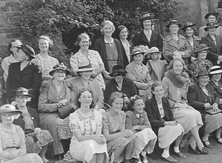 1940 Dance Display 02