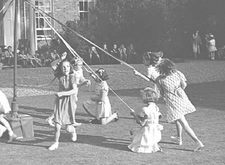 1940 Dance Display 10