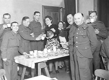 1943 Forces Canteen 01