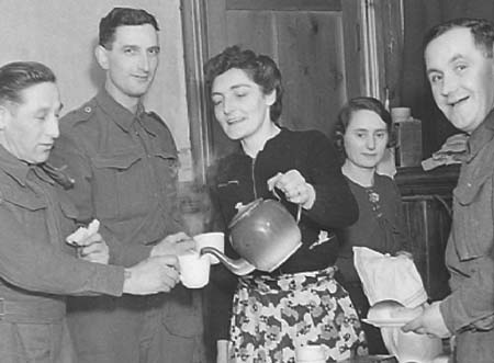 1943 Forces Canteen 02