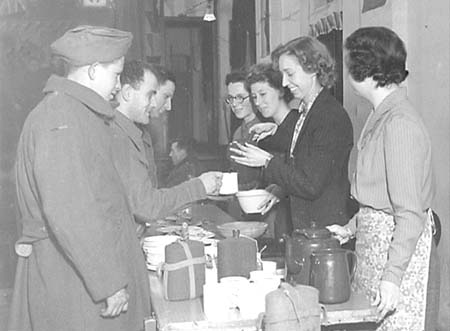 1944 WVS Canteen 05
